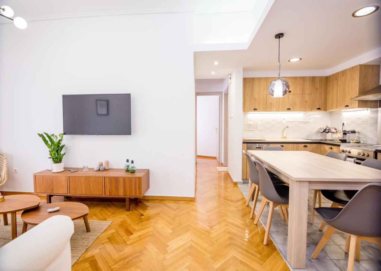 In The Shadow Of Acropolis - Spacious & Lovely Apt Athens Exterior photo