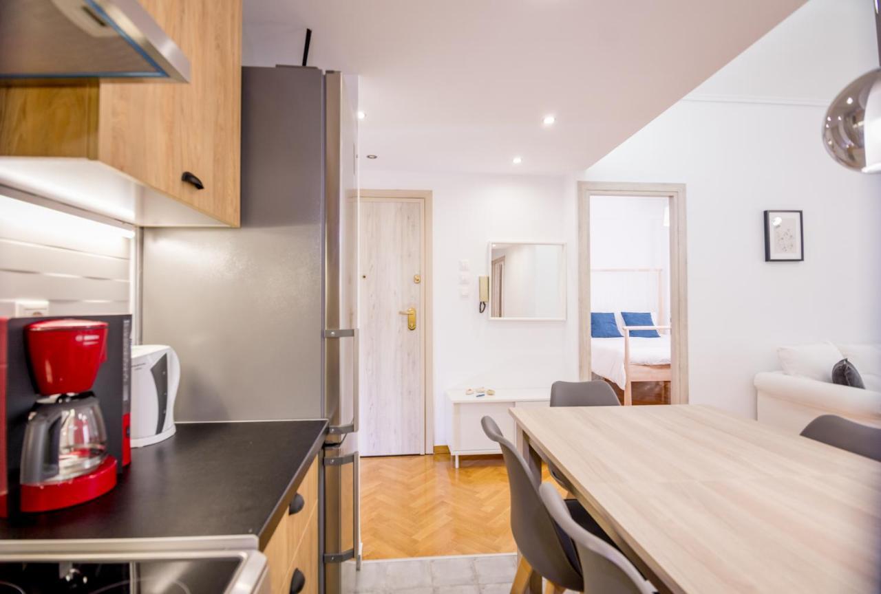 In The Shadow Of Acropolis - Spacious & Lovely Apt Athens Exterior photo