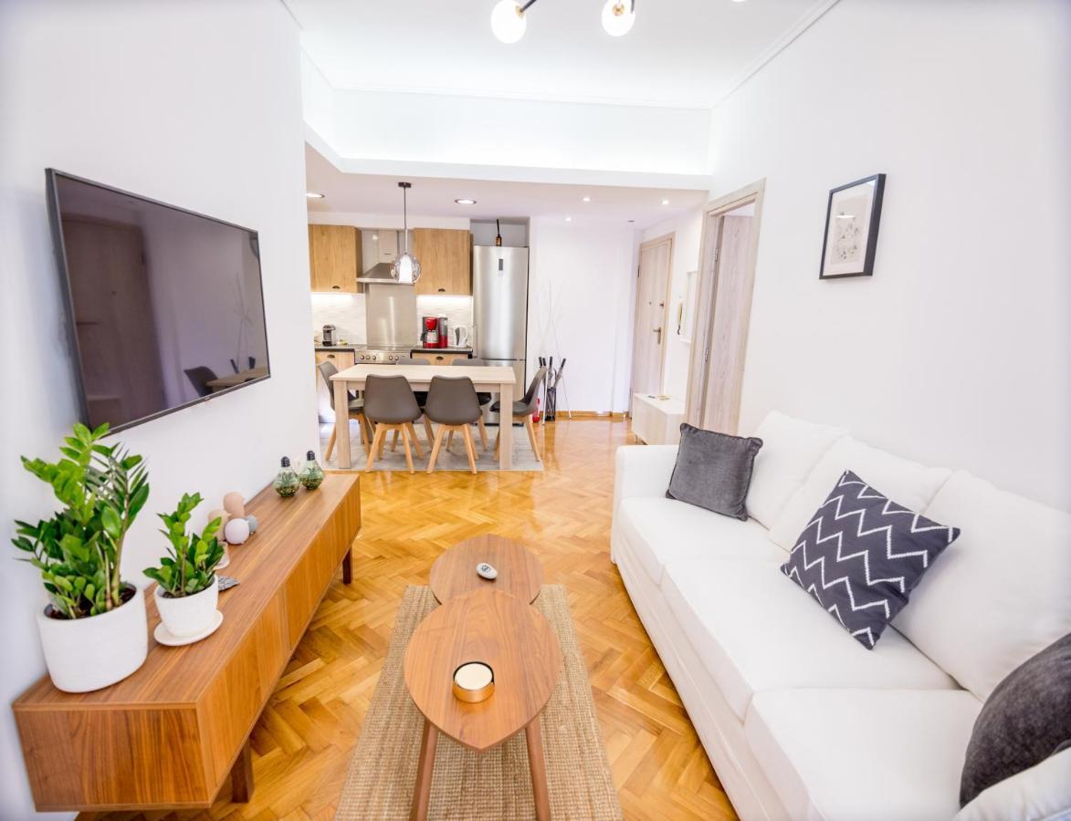 In The Shadow Of Acropolis - Spacious & Lovely Apt Athens Exterior photo